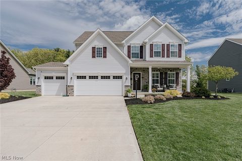 Homes For Sale - 9049 Winfield Lane<br/> North Ridgeville, OH 44039