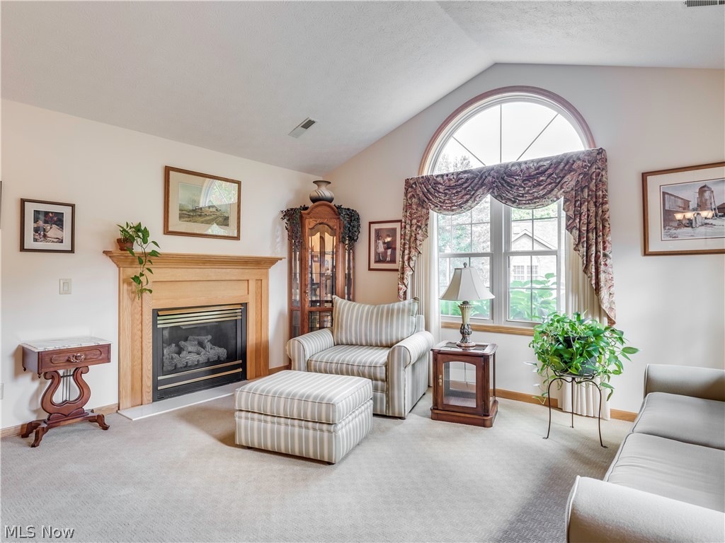 Buckingham Gate Condo Ph V - Residential
