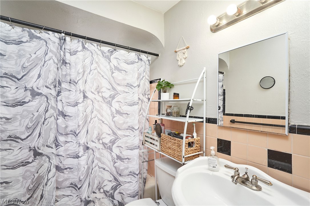 Lincoln Ave Sub - Residential Income