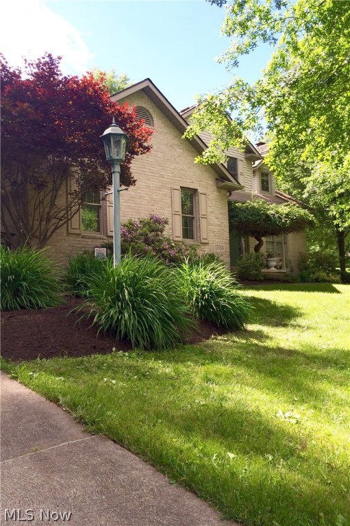 Private Park like setting yet minutes to the expressway! 3 car garage, 1st floor Master with en suite bathroom, 2 bedrooms upstairs with a large loft overlooking Great room with fireplace. Open floor plan with first floor laundry, large kitchen and bar big enough to seat 8 people and pantry. Full basement . Security system, Vacu-flo and ceiling fans in every bedroom. Wood foyer and ceramic tile kitchen. Have original blueprints also. Huge back deck overlooking gorgeous backyard. Watch the deer from the front porch. Side load garage. Stainless appliances, exclude refrigerator. Call today for your showing! $ 1000.00 Painting Allowance!!!