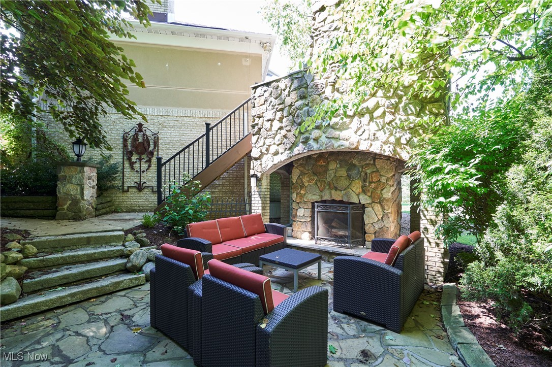 Bath, Ohio 44333, United States, 5 Bedrooms Bedrooms, ,7 BathroomsBathrooms,Residential,Active,118423