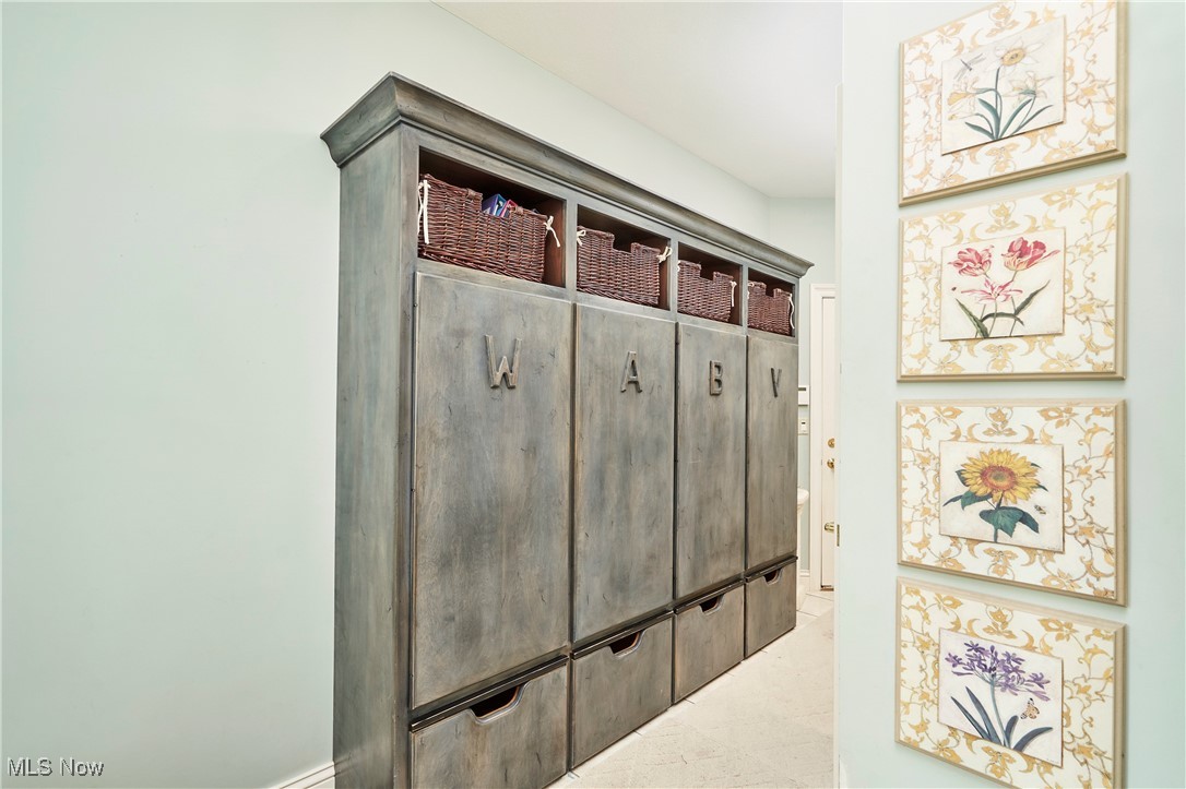 Bath, Ohio 44333, United States, 5 Bedrooms Bedrooms, ,7 BathroomsBathrooms,Residential,Active,118423