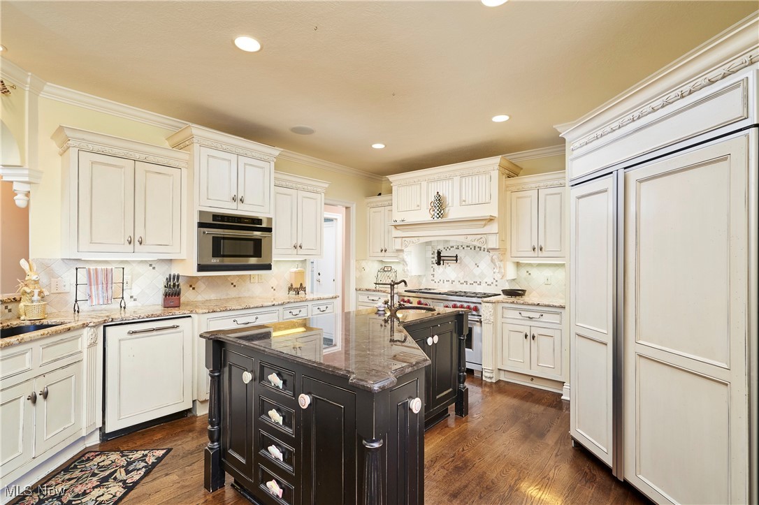 Bath, Ohio 44333, United States, 5 Bedrooms Bedrooms, ,7 BathroomsBathrooms,Residential,Active,118423