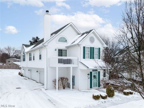 66 Vista Circle North Olmsted OH 44070