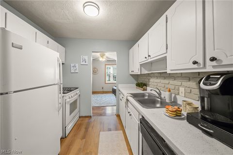 Tiny photo for 2115 Presidential Parkway #4, Twinsburg, OH 44087 (MLS # 5185878)