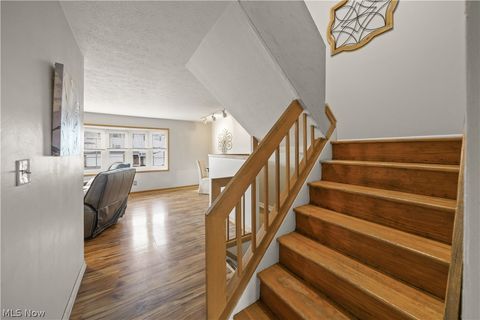 Tiny photo for 2115 Presidential Parkway #4, Twinsburg, OH 44087 (MLS # 5185878)