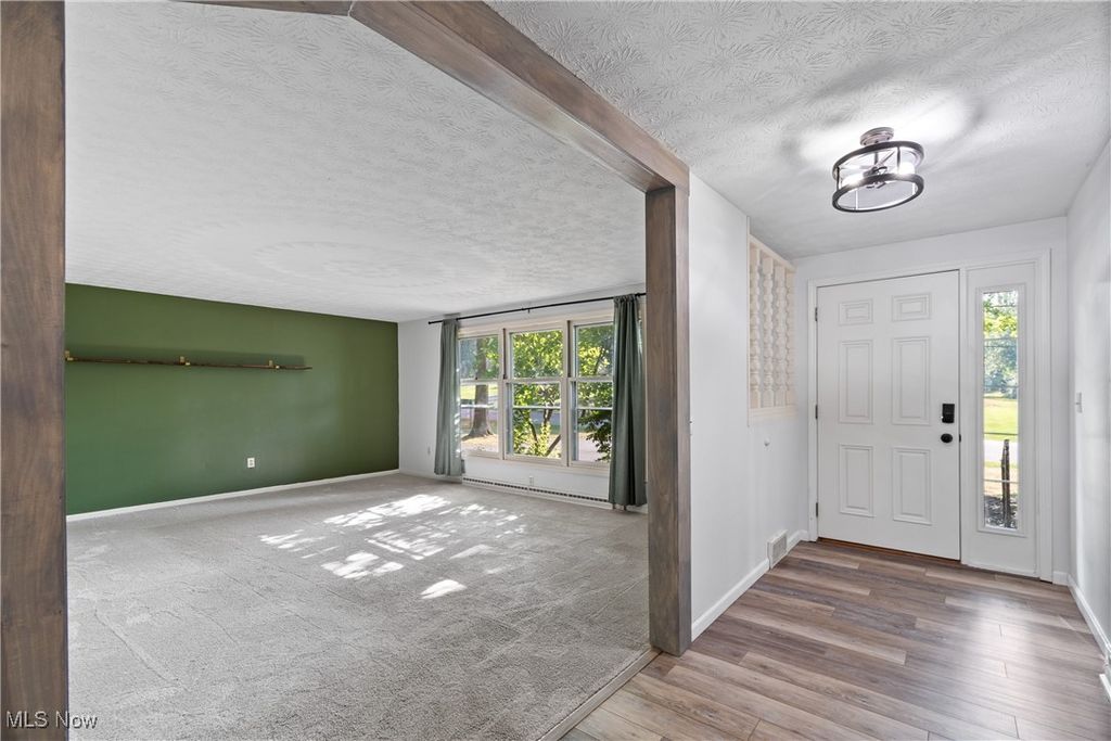 Photo of 515 Oneida Avenue NW, Canton, OH 44708 (MLS # 5170202)