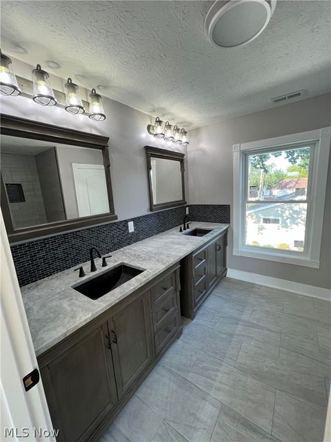 Tiny photo for 10556 E Bayshore Road, Lakeside Marblehead, OH 43440 (MLS # 5208567)