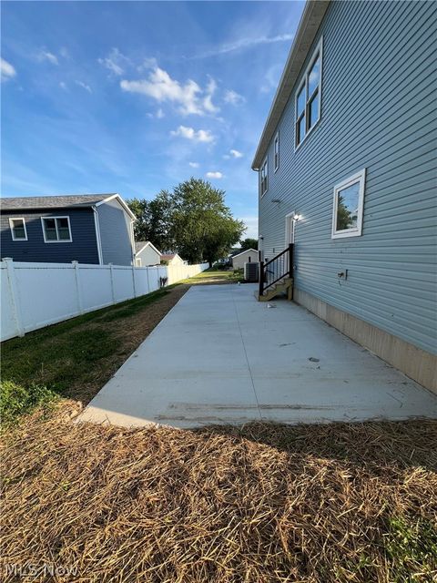 Tiny photo for 10556 E Bayshore Road, Lakeside Marblehead, OH 43440 (MLS # 5208567)