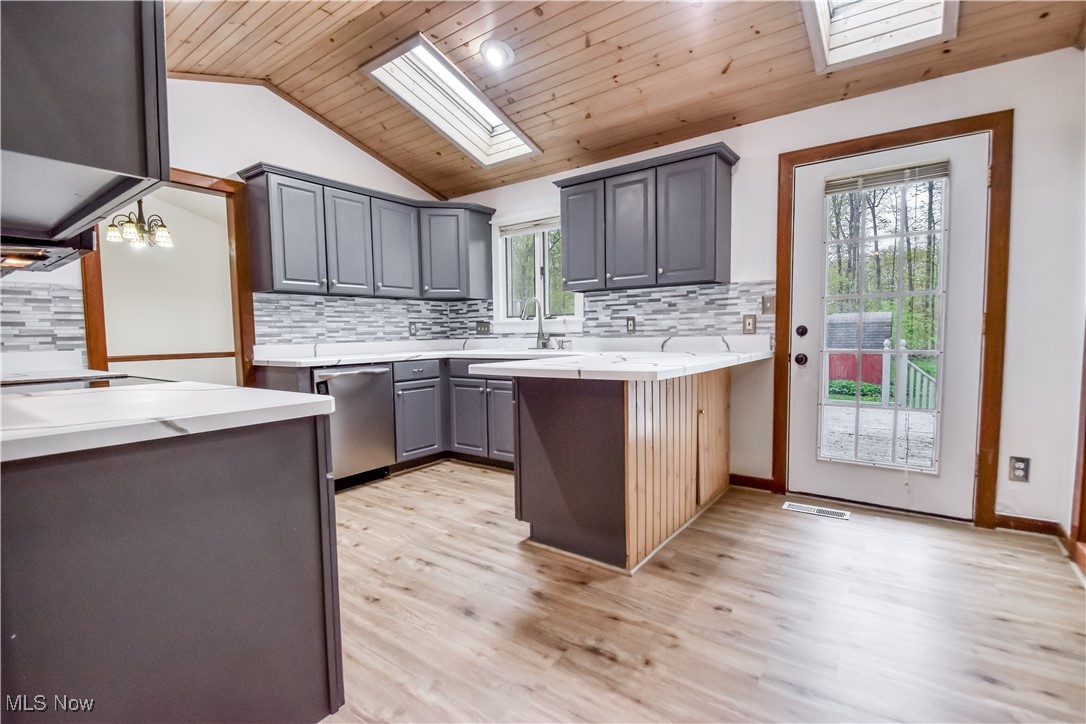 11235 Kimmeridge Trail, Newbury, Ohio image 15