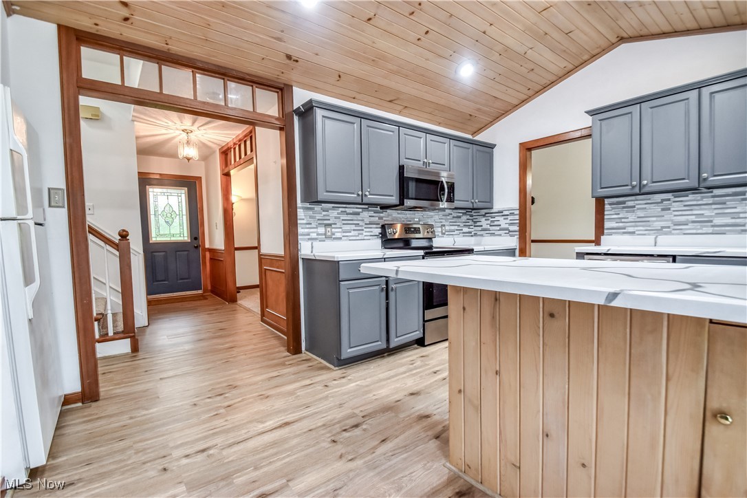 11235 Kimmeridge Trail, Newbury, Ohio image 16