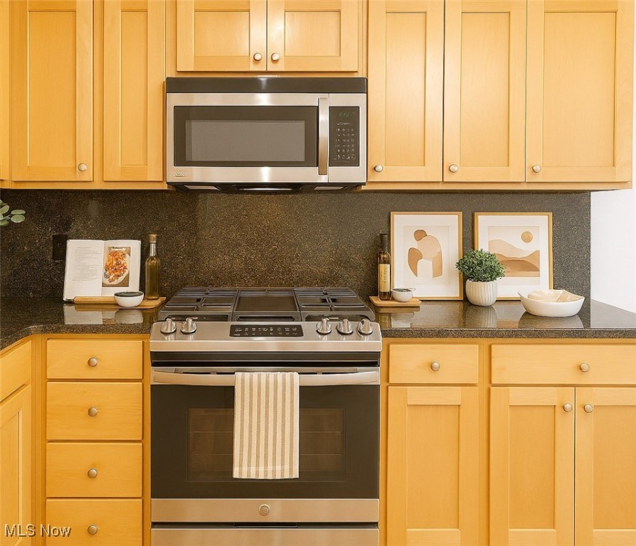 Condominiums/Stonebridge Ph #2 - Residential