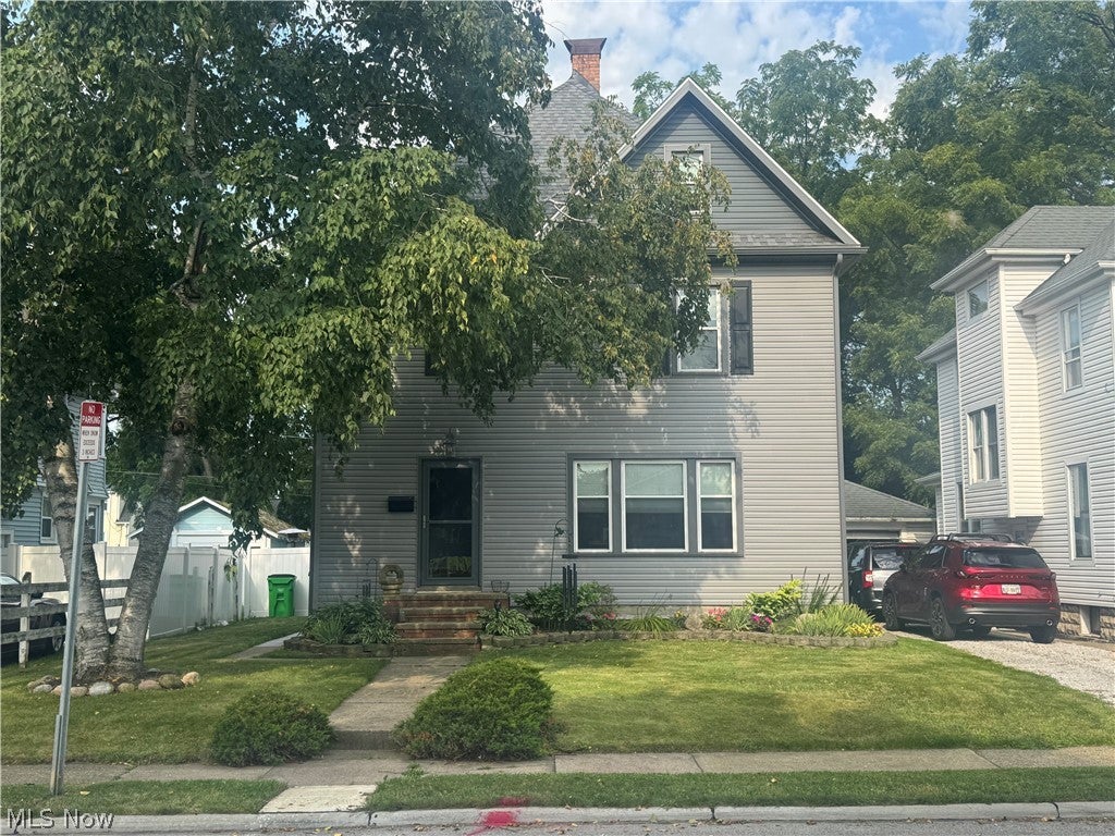 219 N Elm Street