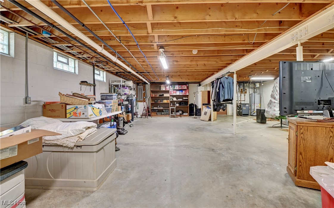 Em & R Myers 1 - Residential