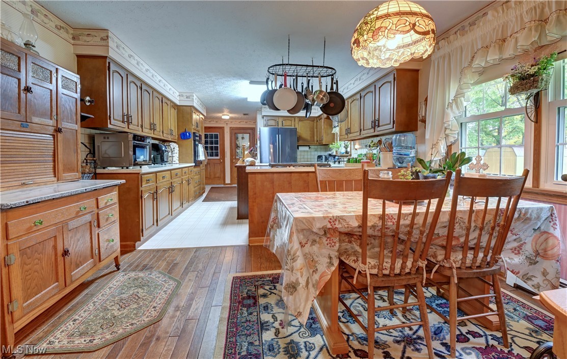 Em & R Myers 1 - Residential