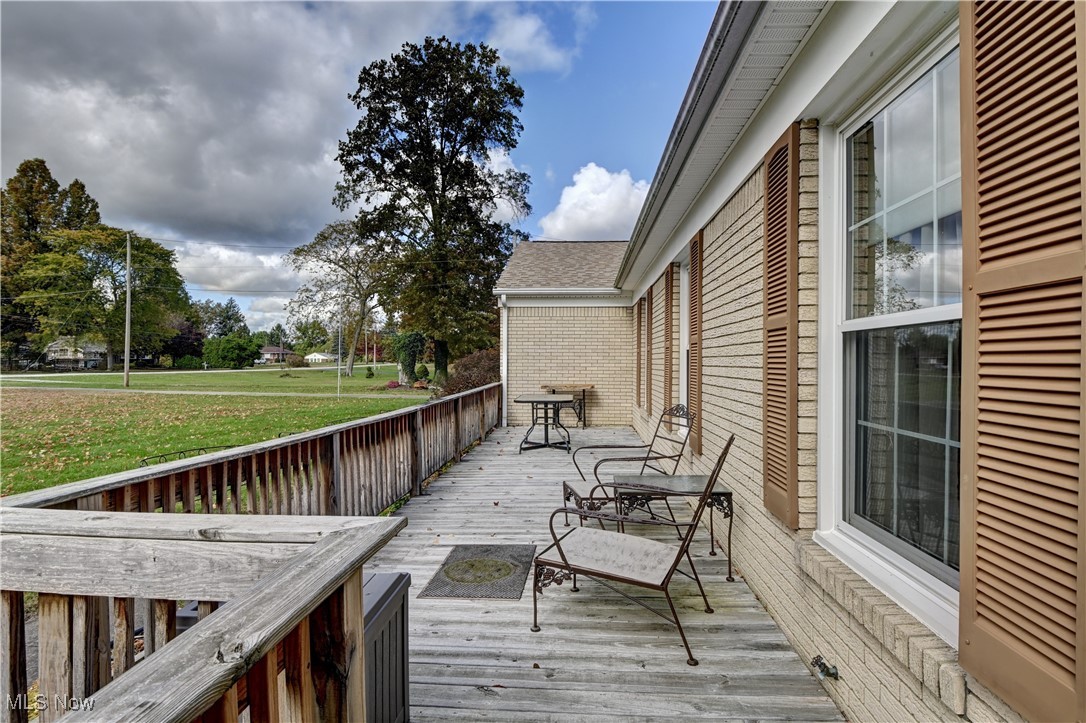 Em & R Myers 1 - Residential