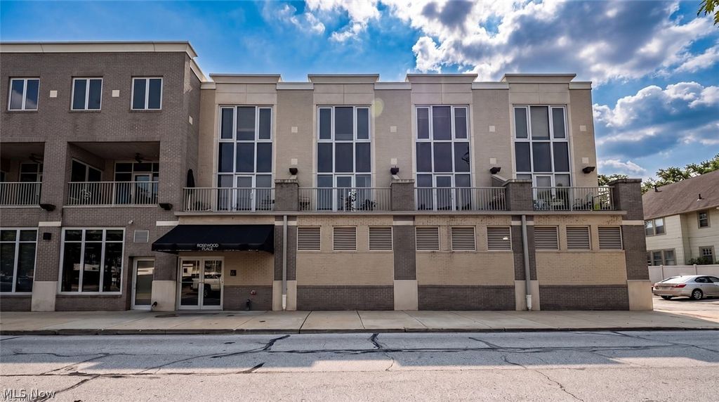 Photo of 1411 Rosewood Avenue #R-208, Lakewood, OH 44107 (MLS # 5201049)