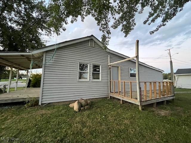 Main image without alt text