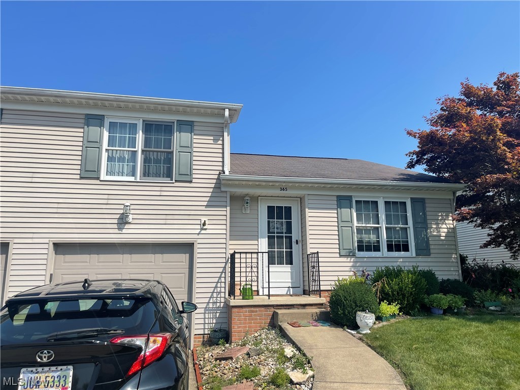 LIGHTHOUSE BLUFFS - Residential