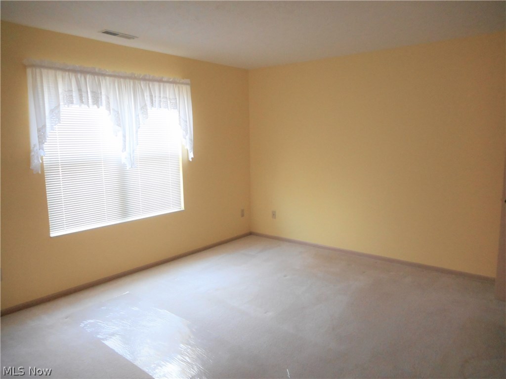 Villas At Oregon Trails Condo - Residential