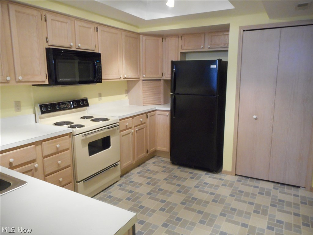 Villas At Oregon Trails Condo - Residential