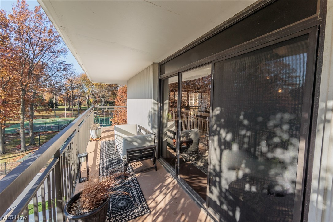 Meridian Condo - Residential