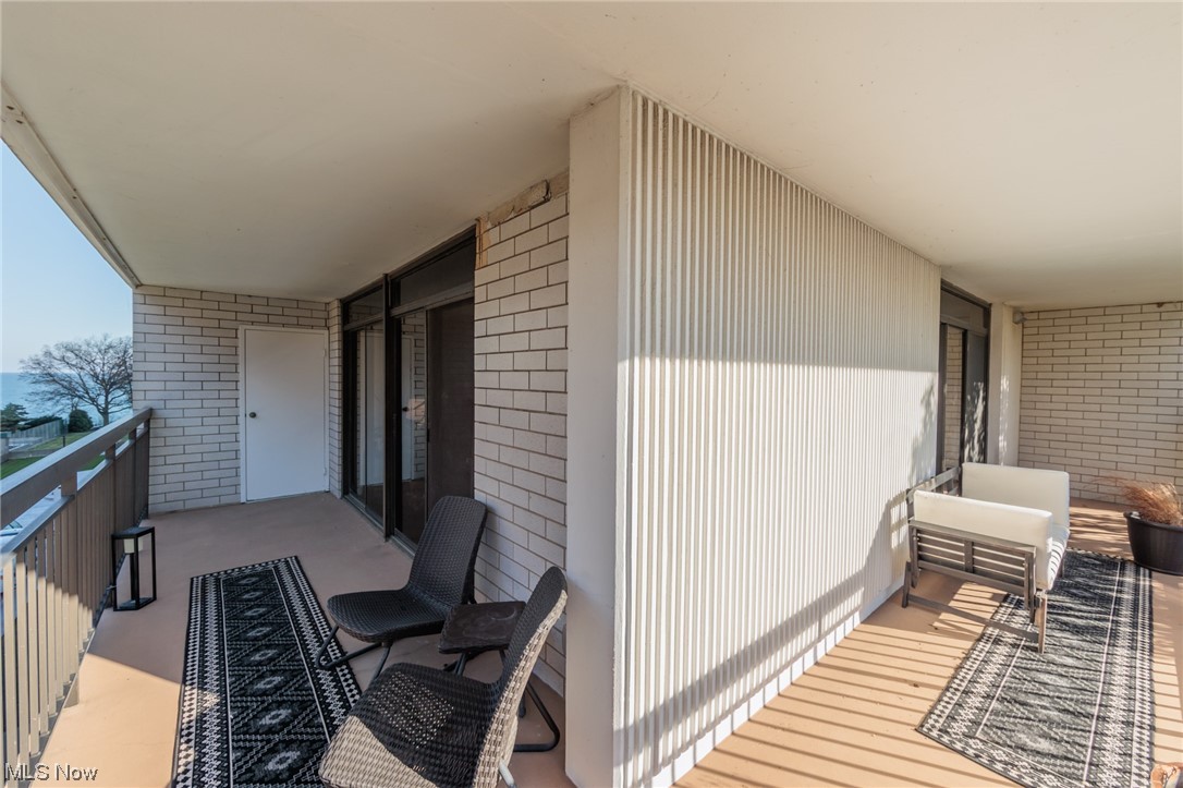 Meridian Condo - Residential