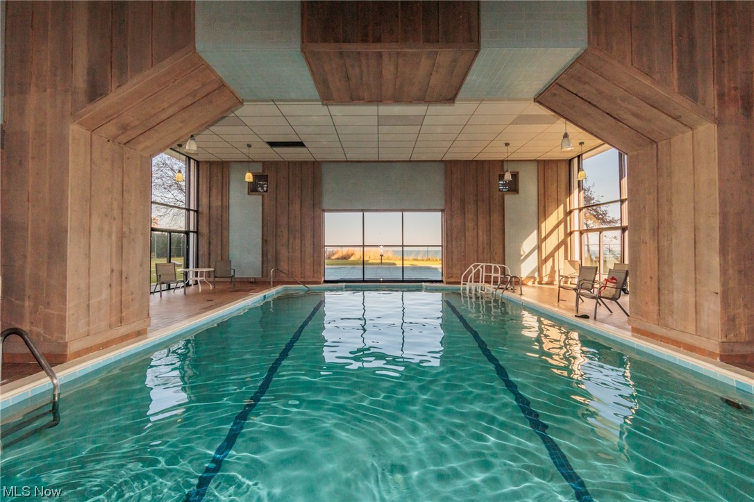 Meridian Condo - Residential