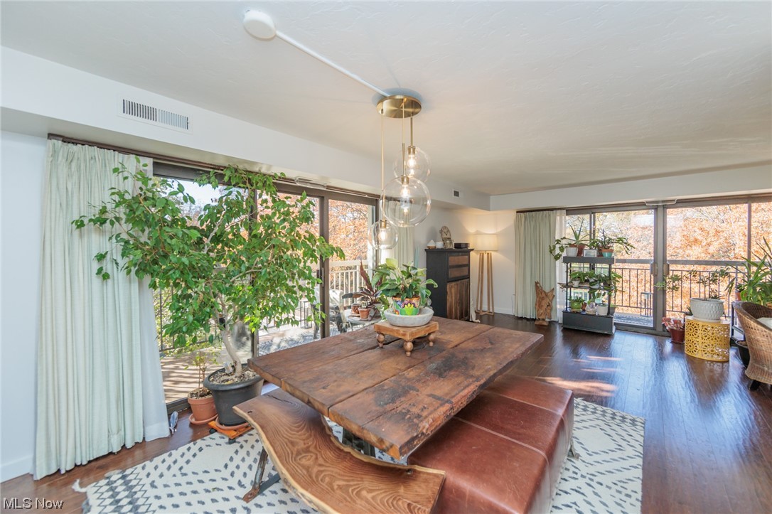 Meridian Condo - Residential