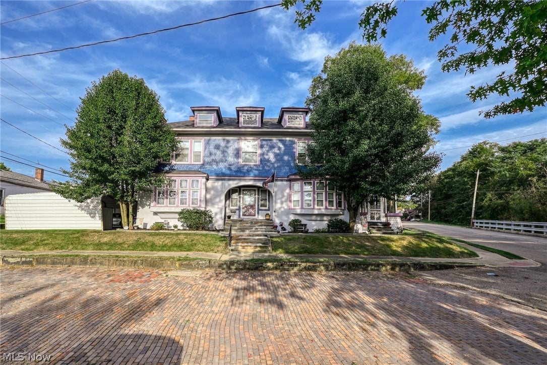 36 4th Street SE