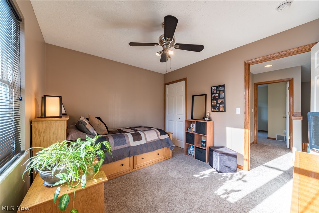 Yachtsmans Cove - Residential