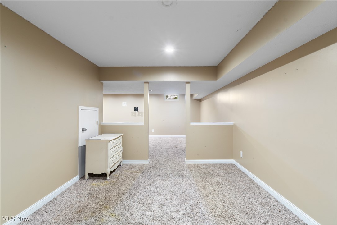 2866 Genera Street, Uniontown, Ohio image 32