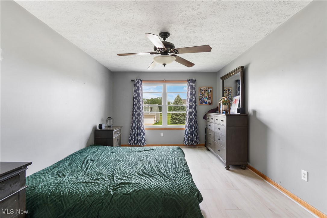 2866 Genera Street, Uniontown, Ohio image 23