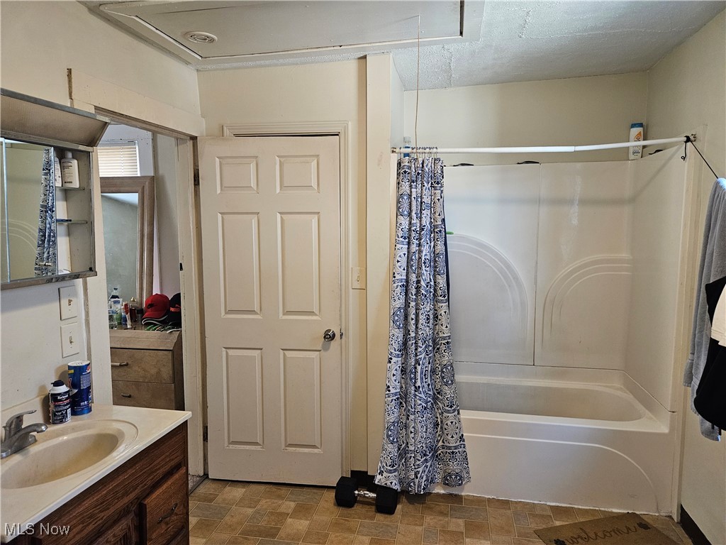 Leonard G Fosters Sub - Residential Income