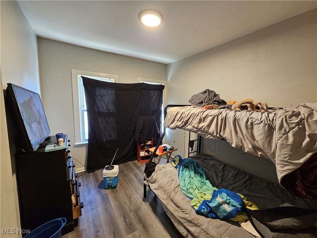 Leonard G Fosters Sub - Residential Income