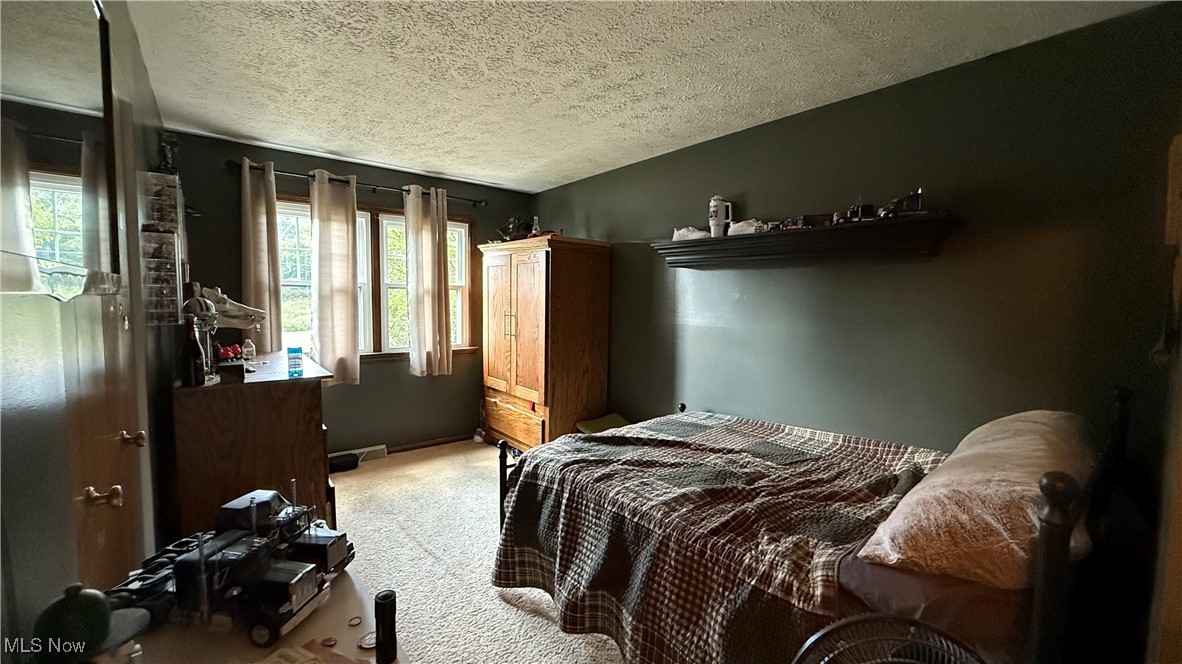 Hubbard, Ohio 44425, United States, 3 Bedrooms Bedrooms, ,2 BathroomsBathrooms,Residential,Pending,198019