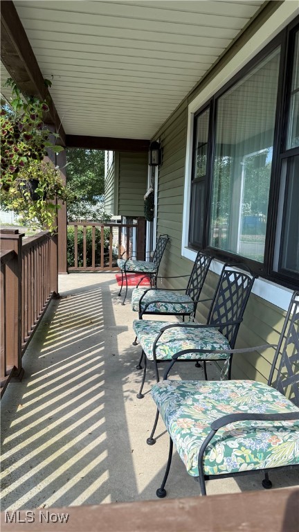 Hubbard, Ohio 44425, United States, 3 Bedrooms Bedrooms, ,2 BathroomsBathrooms,Residential,Pending,198019