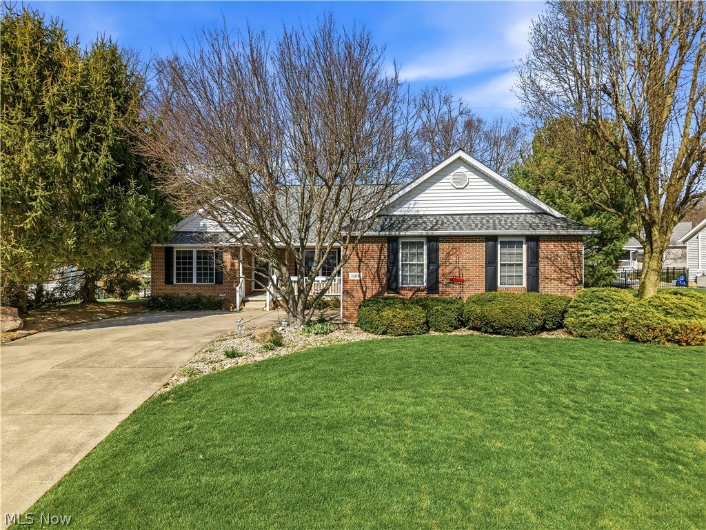1009 E Reno Drive