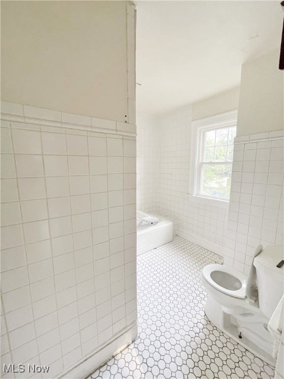 Cleveland Heights Blvd - Residential