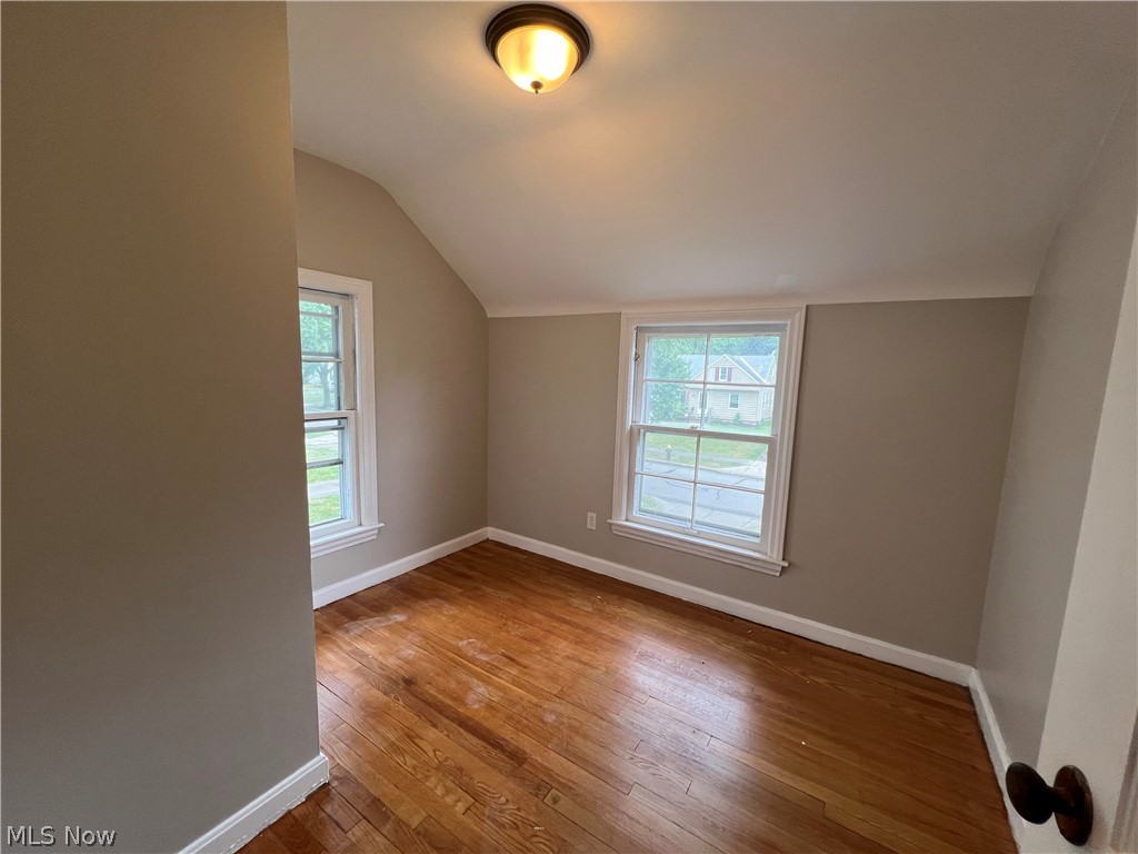 Modern Land Cos Mayfield/Belv - Residential Lease