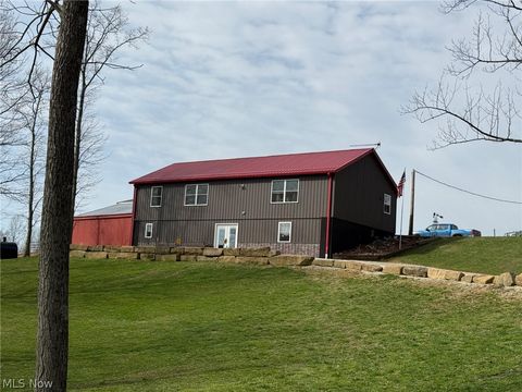 Homes For Sale - 39843 County Road 33<br/> Warsaw, OH 43844