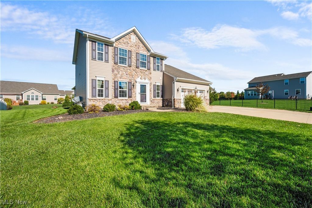 Photo of 3113 Briarcliff Drive, Brunswick, OH 44212 (MLS # 5163237)