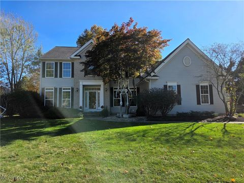 279 Briargate Court Avon Lake OH 44012
