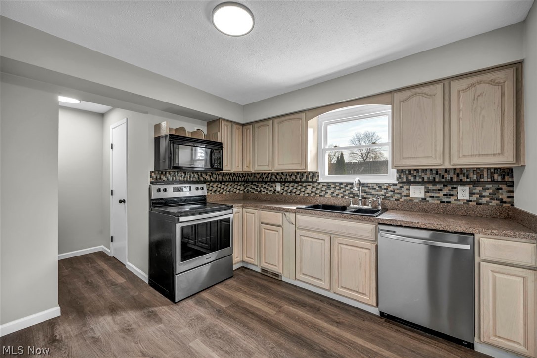 Warren Meadows Sub - Residential Income