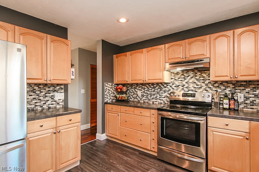 Colonial Park - Residential