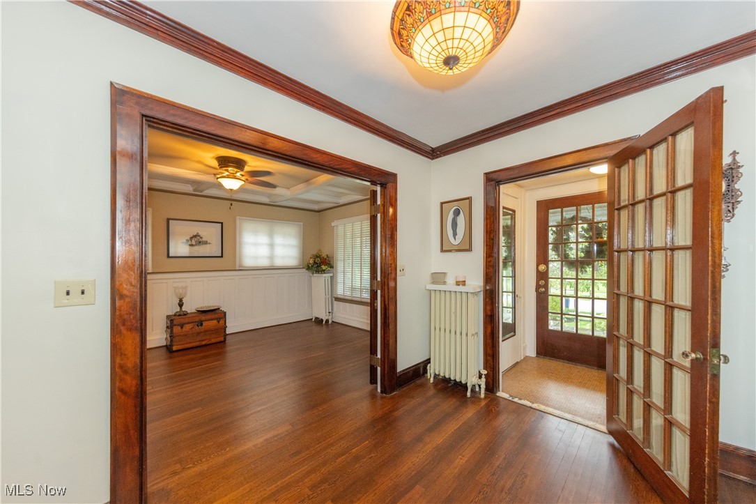 1477 Waterbury Road, Lakewood, Ohio image 4