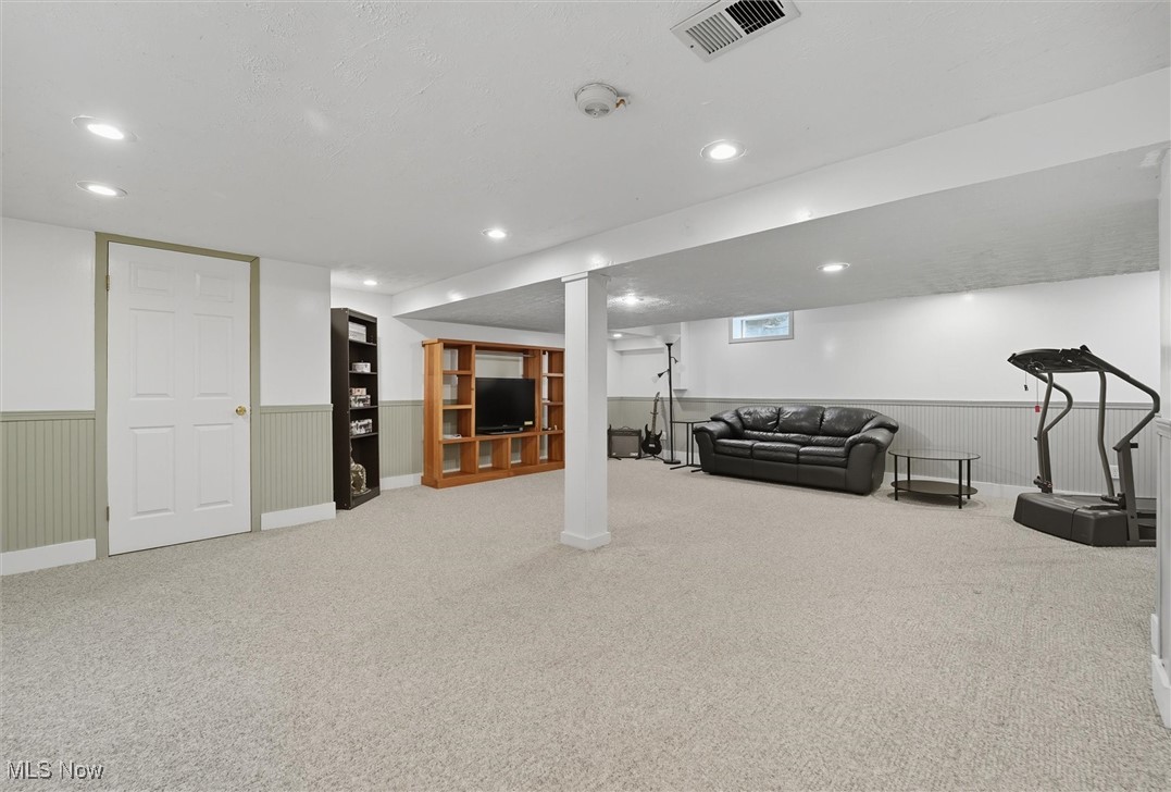 Holmes - Residential