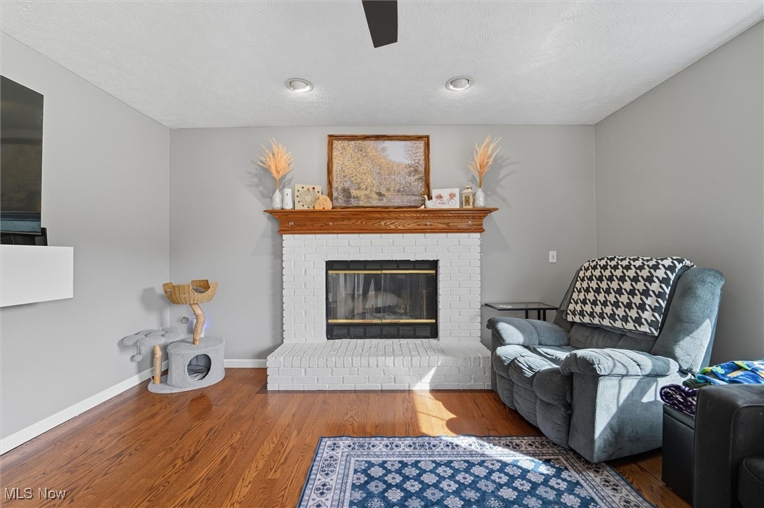 Holmes - Residential