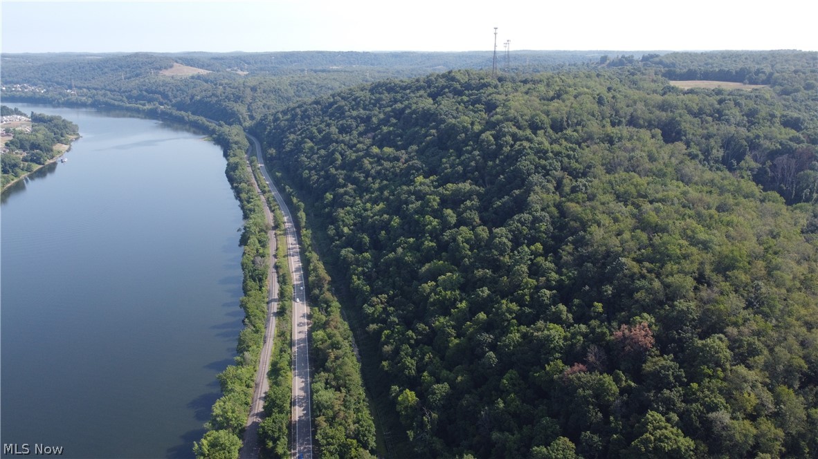 Ohio River Boulevard, New Cumberland, West Virginia image 14