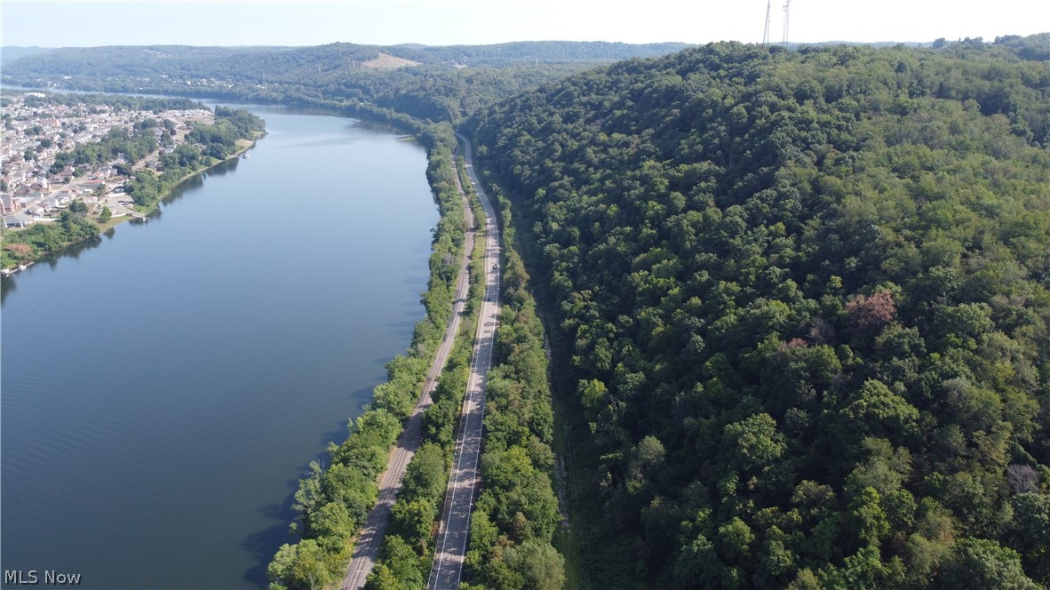 Ohio River Boulevard, New Cumberland, West Virginia image 16